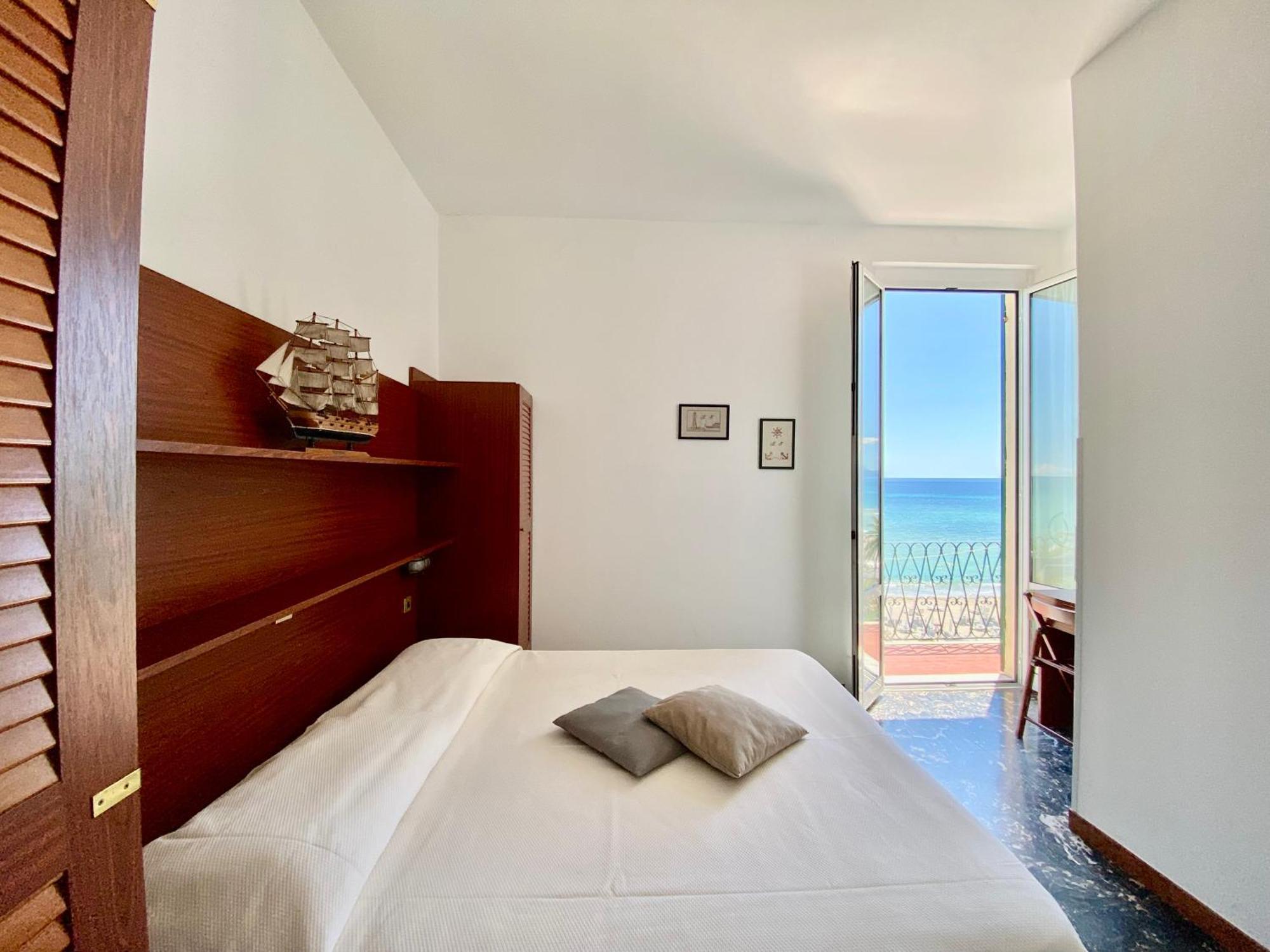 Hotel Gambone Финале Лигуре Экстерьер фото
